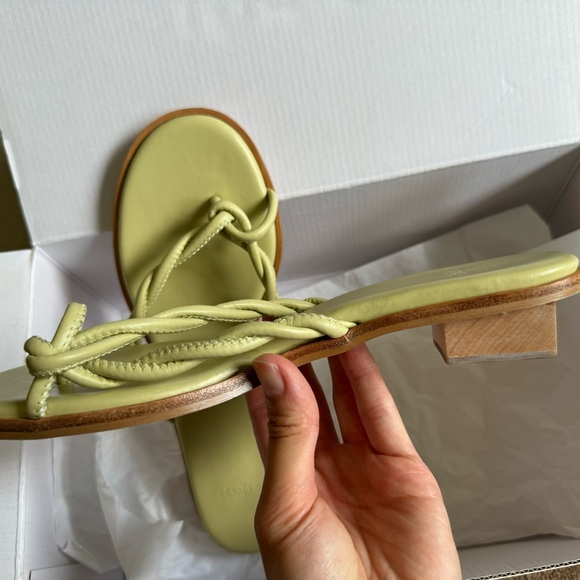 LÉMÉLS Green Sandals, Size US 7.5 - Picture 7 of 8